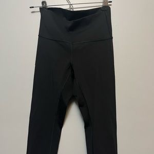 Lululemon size 6 align crops